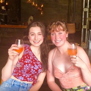 Meet your Posher, Moira